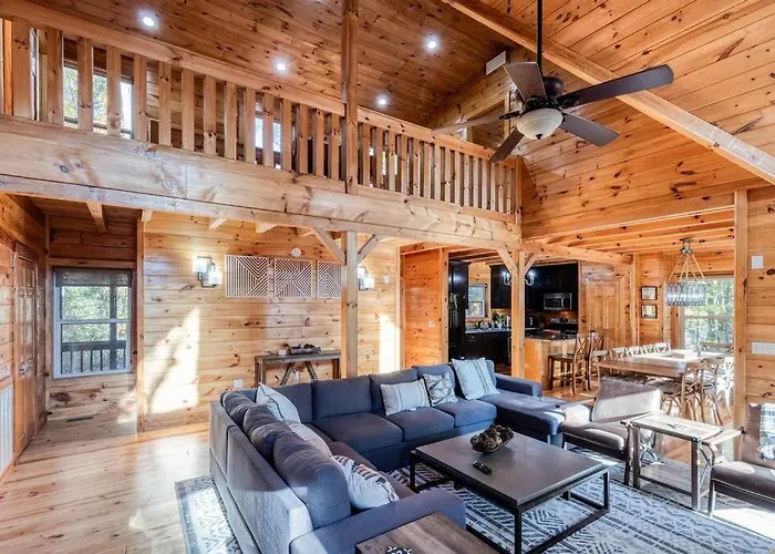 5Br Modern Mountain Top Retreat, Jacuzzi & Firepit, Million Dollar View, Gigabit Internet
