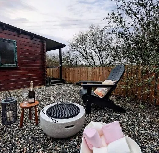 Cotts Cabin - Welcombe - 2 Min Walk To Pub