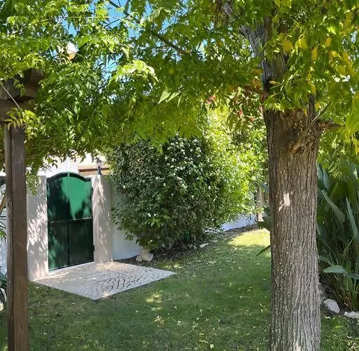 Cafofos Da Zeta, Cozy Pool House