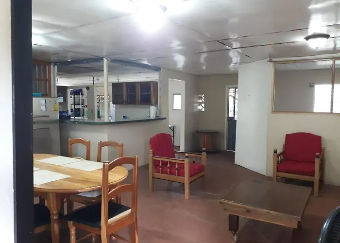 Gia'S Garage & Home For Bocas Travelers