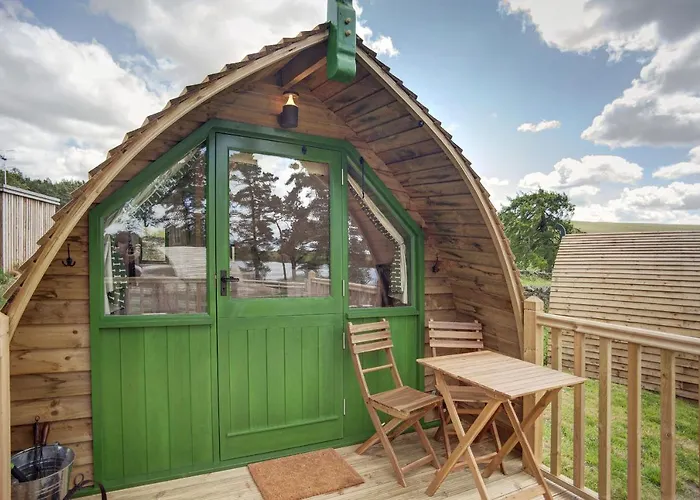 Finest Retreats - Barebones Glamping