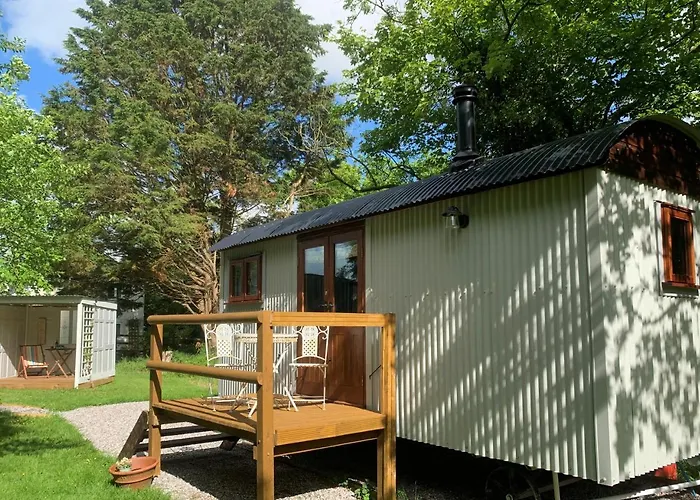 Lilliput - Delightful 1-Bedroom Shepherd'S Hut