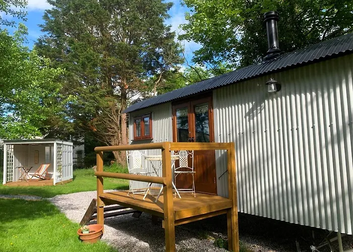 Lilliput - Delightful 1-Bedroom Shepherd'S Hut