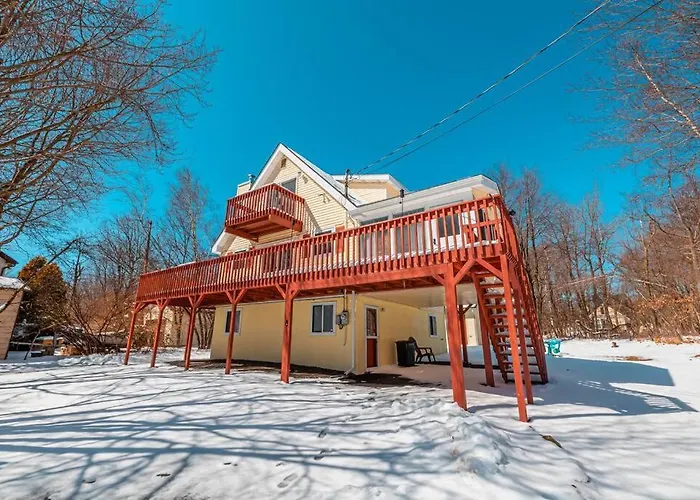Poconochalet-Hot Tub-Grill-Firepit-Games