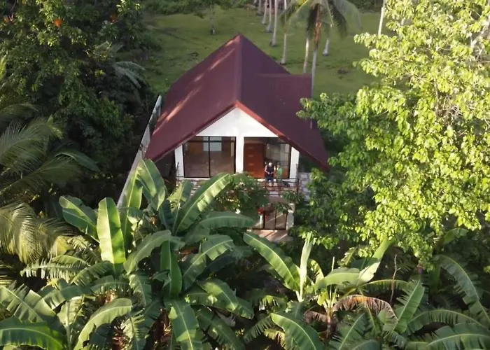 4 Bedrooms Guesthouse With Pool And Mangrove Park
