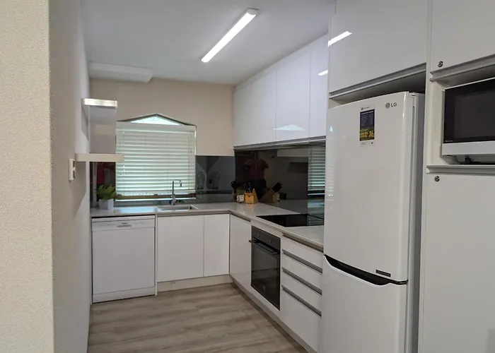 Romantic hotels Byron Bay Beachfront Apartments