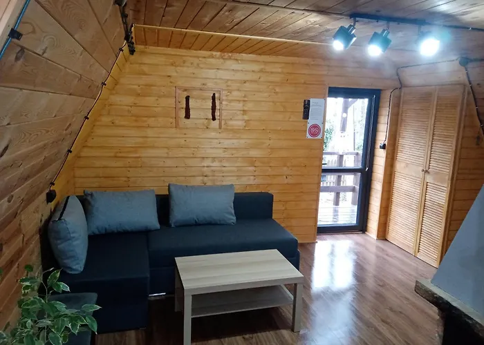 Chatka Pod Lasem