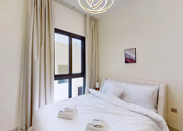 Primestay - Odora 3Br Villa, Damac Hills 2