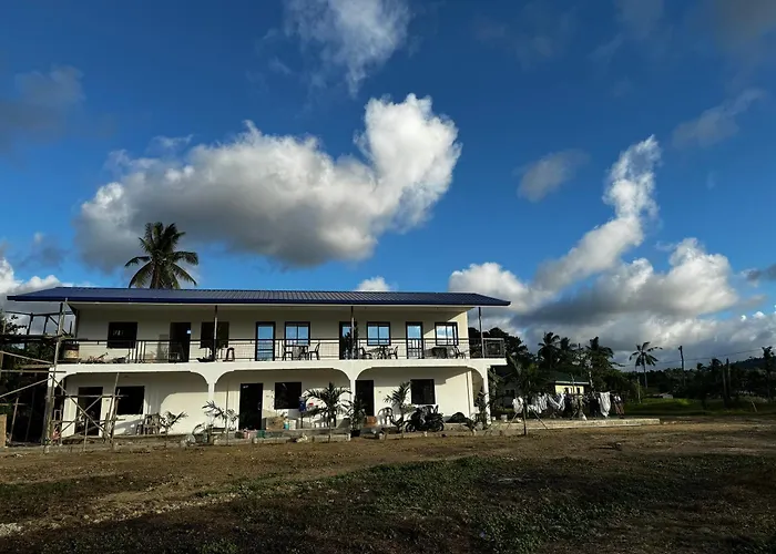 Mariobellas Inn Or Mario'S White House