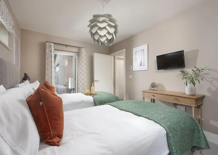 Salt Life, Dunes At Upton Towans - Hot Tub - Pet Friendly - Self Check In