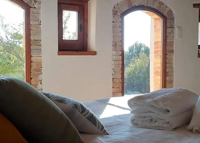 Casa rural Masia Les Apieres