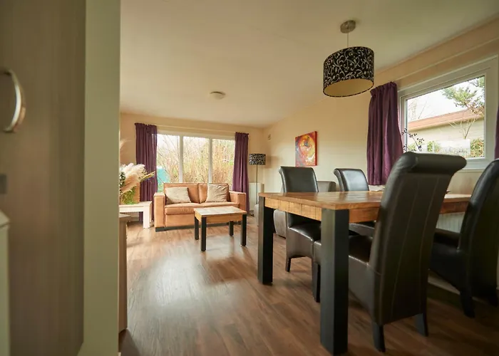 Chalet De Elina - Comfortable Chalet For A Relaxing Stay