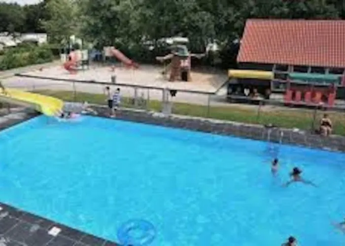 Chalet 426 met airco familiecamping de Tien Heugten Schoonloo Drenthe