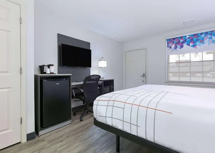 La Quinta Inn By Wyndham Dallas Uptown