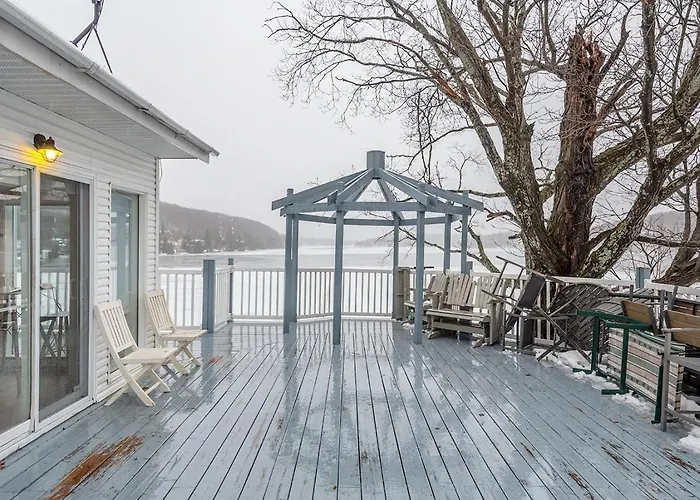 Breathtaking Lake View With Spa Chalet 360