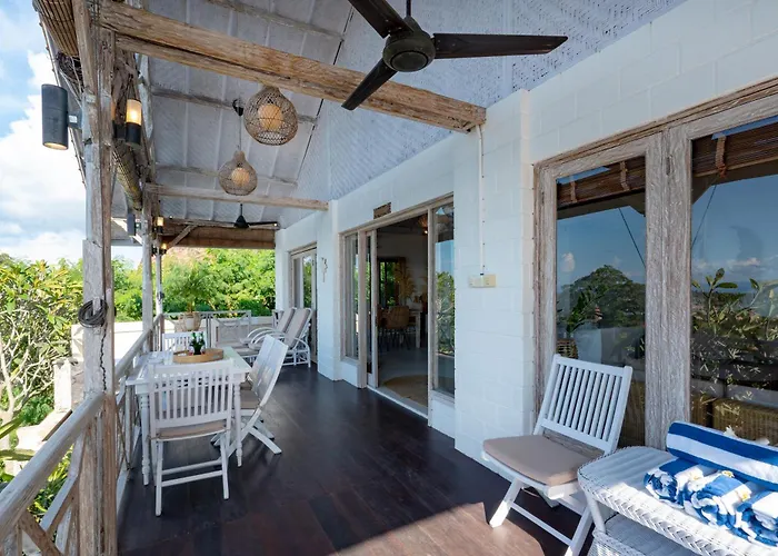 Lembongan Island Beach Villas