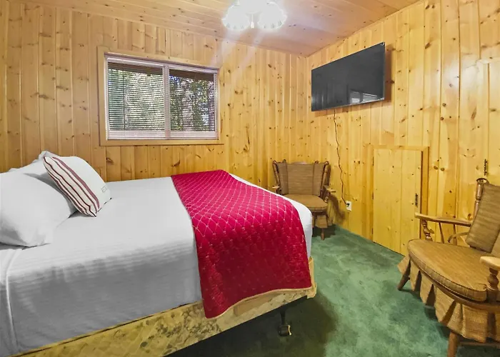 Totem Pole Lodge