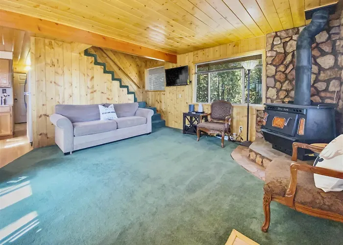 Totem Pole Lodge
