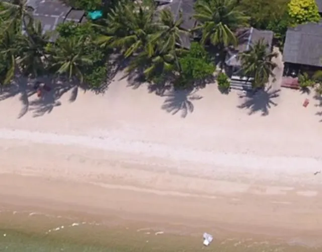 Bangpo Village Tiny Country Beach House