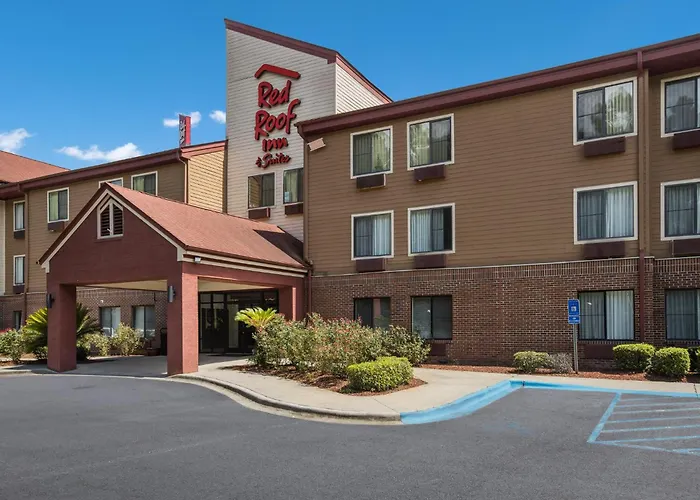 Red Roof Inn & Suites Savannah Airport