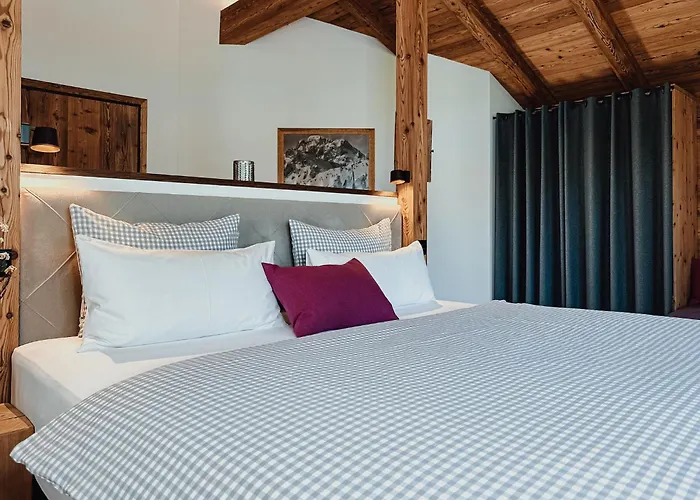 Chalet Alpin mit privatem Whirlpool und Sauna