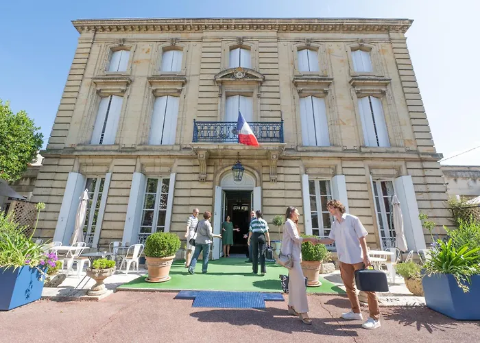  Château Des Jacobins