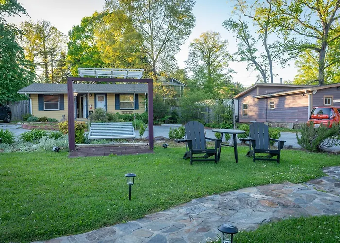 Cedarwood Inn