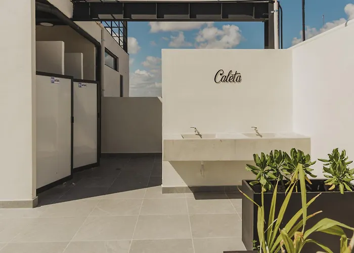  Caleta Rooftop & Pool