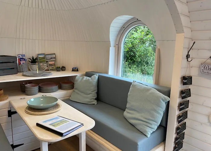 Clotted Cream -Lydcott Glamping, Cornish Sea Views