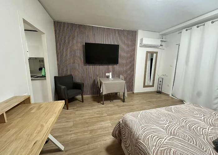 Hotel cerca del aeropuerto: Estudio Dreams alicante