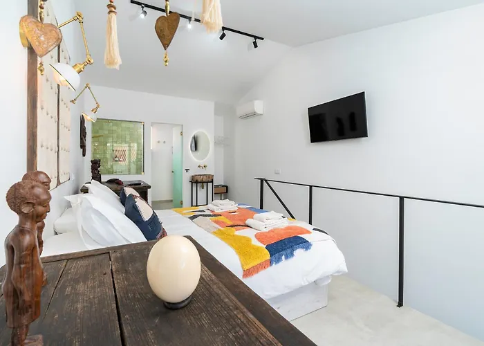 Albergue Casa Baco- Cozy House City Center