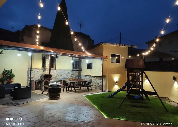 Perros hoteles Toño El Alguacil