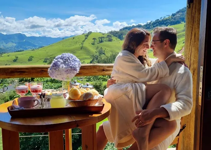 Hotel com jacuzzi: Pousada Caminho da Mata