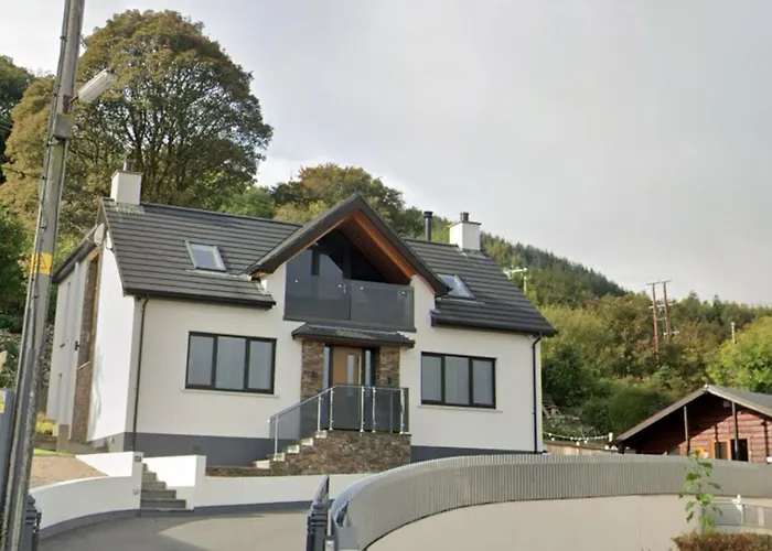 Donard Shadow Lodge