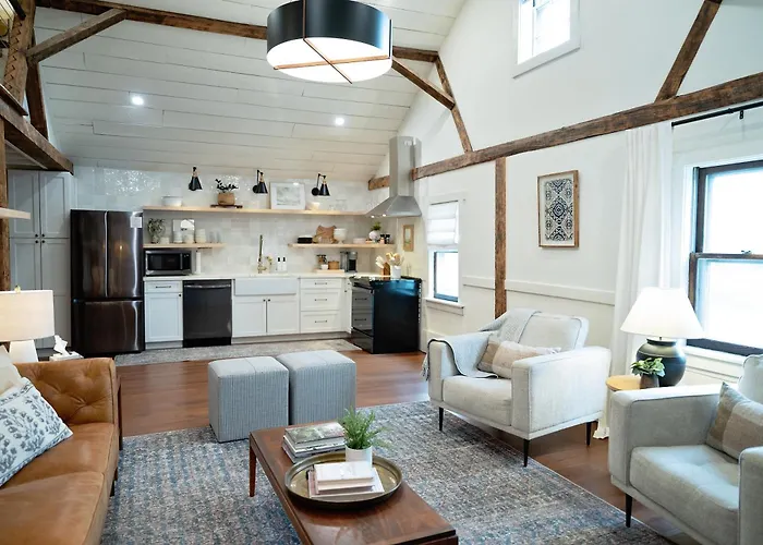 The Loft At Woodhaven Hideaway