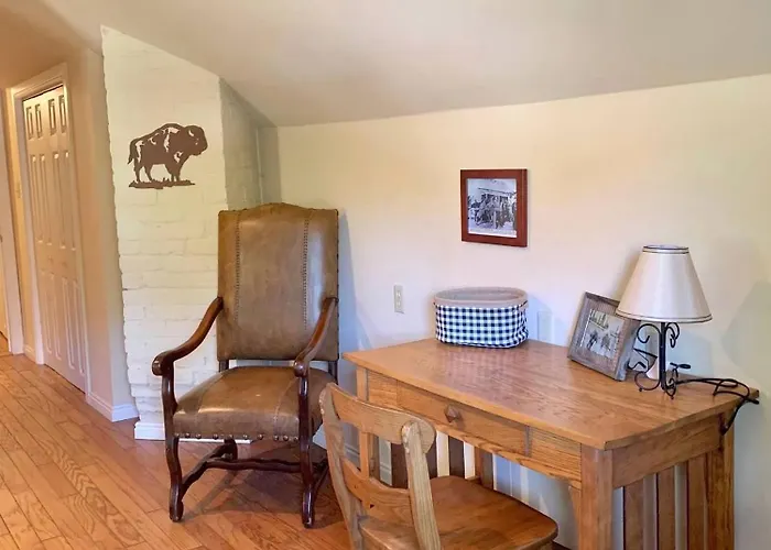 The Buffalo Suite @ The Historic Kanab Inn