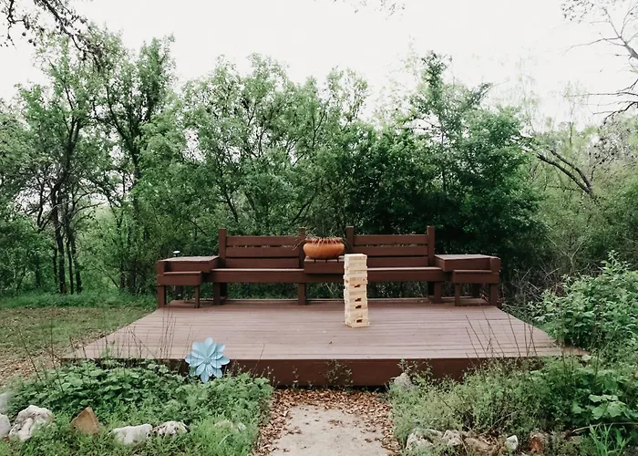 Dean'S Den: Private Deck W/ Jacuzzi And A View