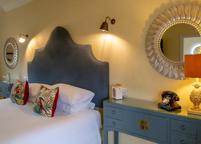 Leeds Castle Stable Courtyard Bed And Breakfast