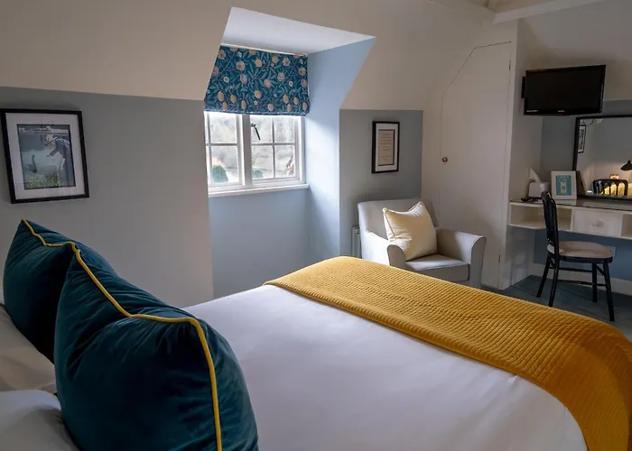 Leeds Castle Stable Courtyard Bed And Breakfast