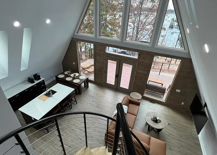 Lakefront Keowee Luxury Cottages 129