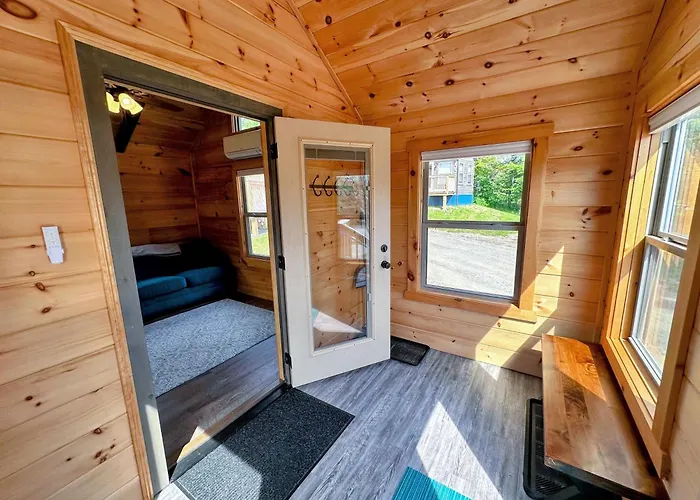 Bmv8 Tiny Home Village Near Bretton Woods