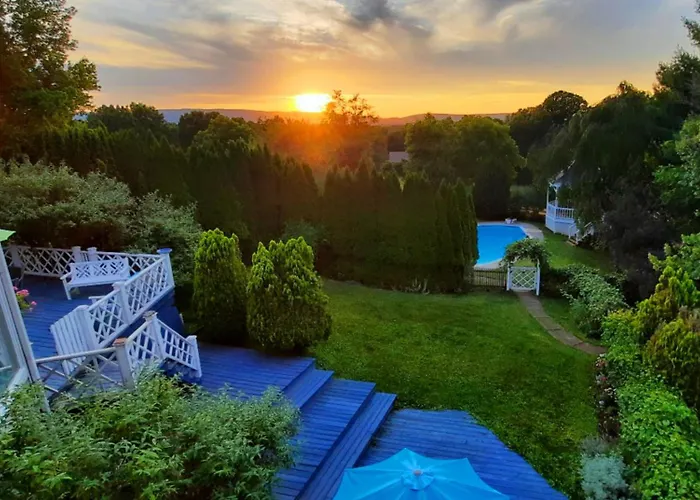 Villa Maud