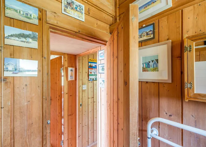 Scandinavian Style Lodge In Rock