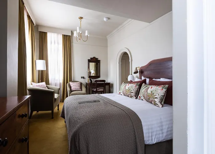Сity center hotels White Hart Lincoln