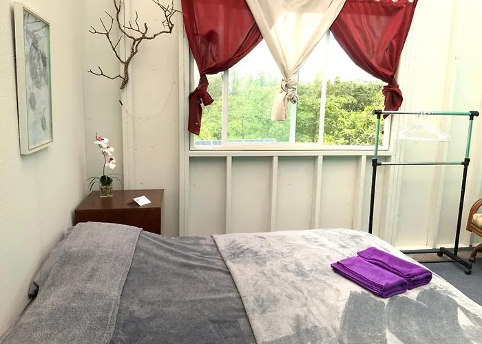 Convenient Rustic Studio In Tropical Garden