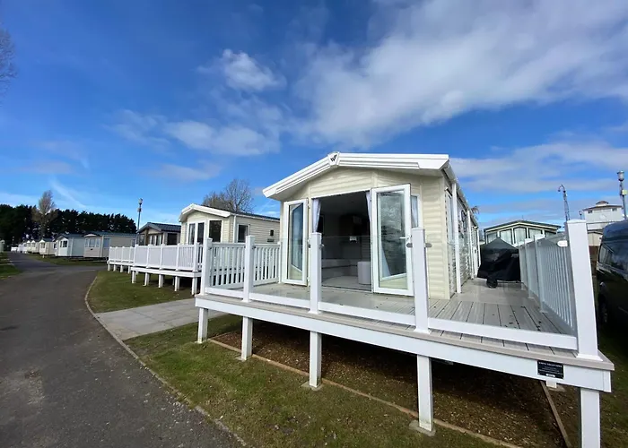 Arne View - Rockley Park