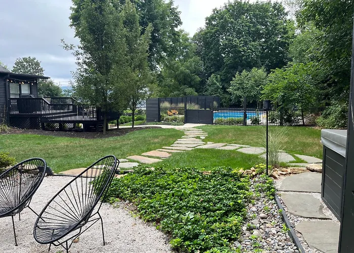 Ode To The '70'S Creative Private Home With Pool