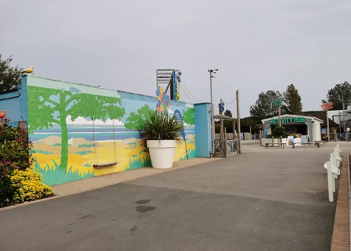 8Berth- Smarttv- Closetobeach- Familyfriendly