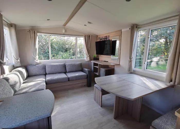 8Berth- Smarttv- Closetobeach- Familyfriendly