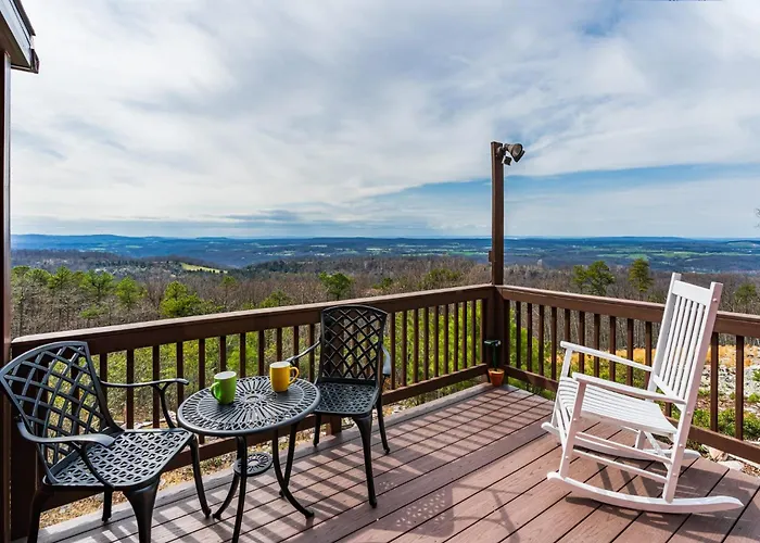 Mountain Chalet W Hot Tub & Private Balcony